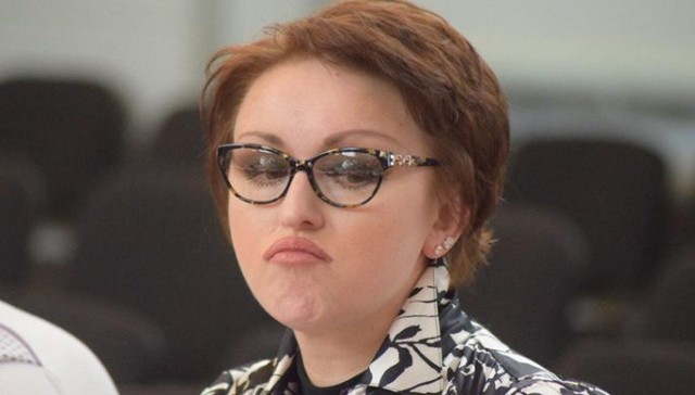 Министр труда, отказавшаяся жить на 3,5 тыс. руб. в месяц, получала денежную помощь от государства