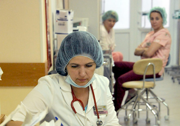 В Забайкалье учителя не получают зарплату, а врачи массово подпадают под сокращение