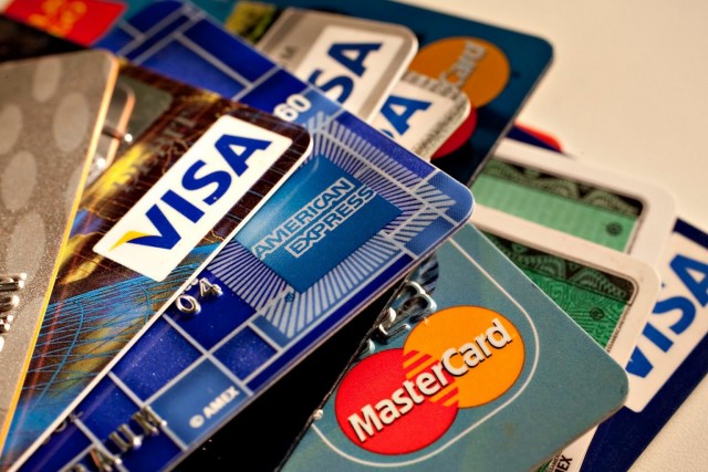 ​MasterCard, а также Visa заявили об приостановке своей деятельности на территории России