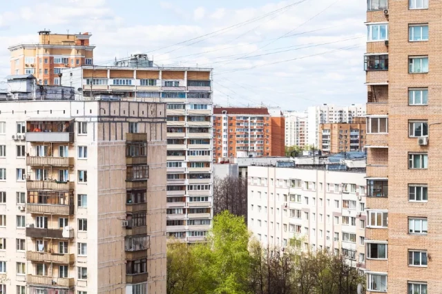 Снижение цен на вторичное жилье фиксируют в крупных городах РФ
