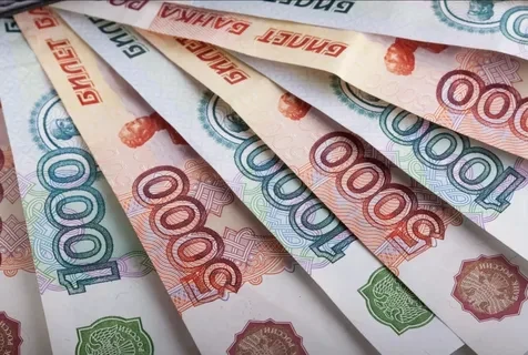 Россияне стали чаще делать рублевые вклады